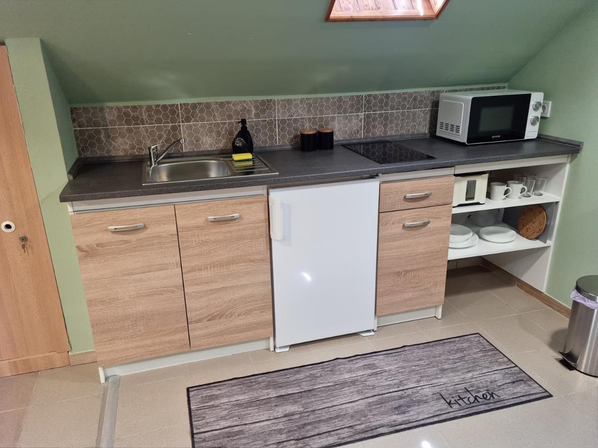 Belvarosi Pihenohaz Bekescsaba Exterior foto