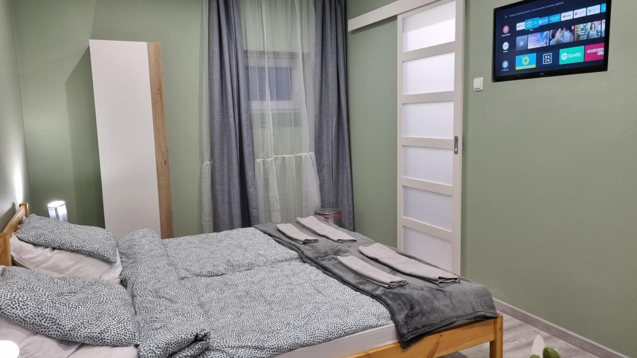 Belvarosi Pihenohaz Bekescsaba Exterior foto